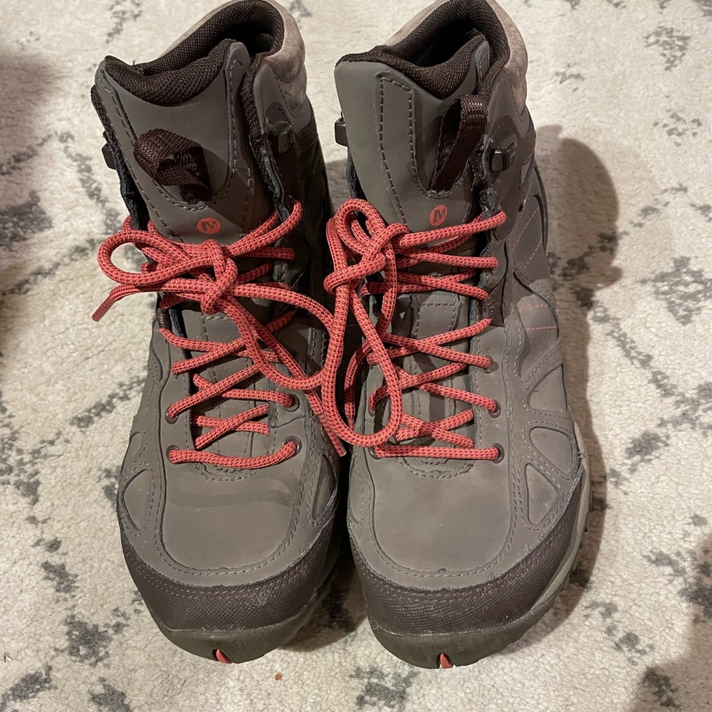 Merrell Women’s Siren Q2 Mid WP Hiking Boot Boulder Size 8.5M US - Picture 8 of 8